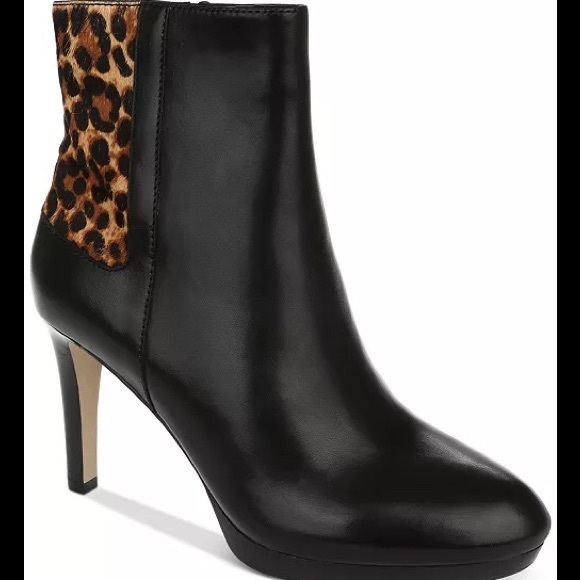Tahari Serena Black Leather & Leopard Bootie NIB - Picture 8 of 8